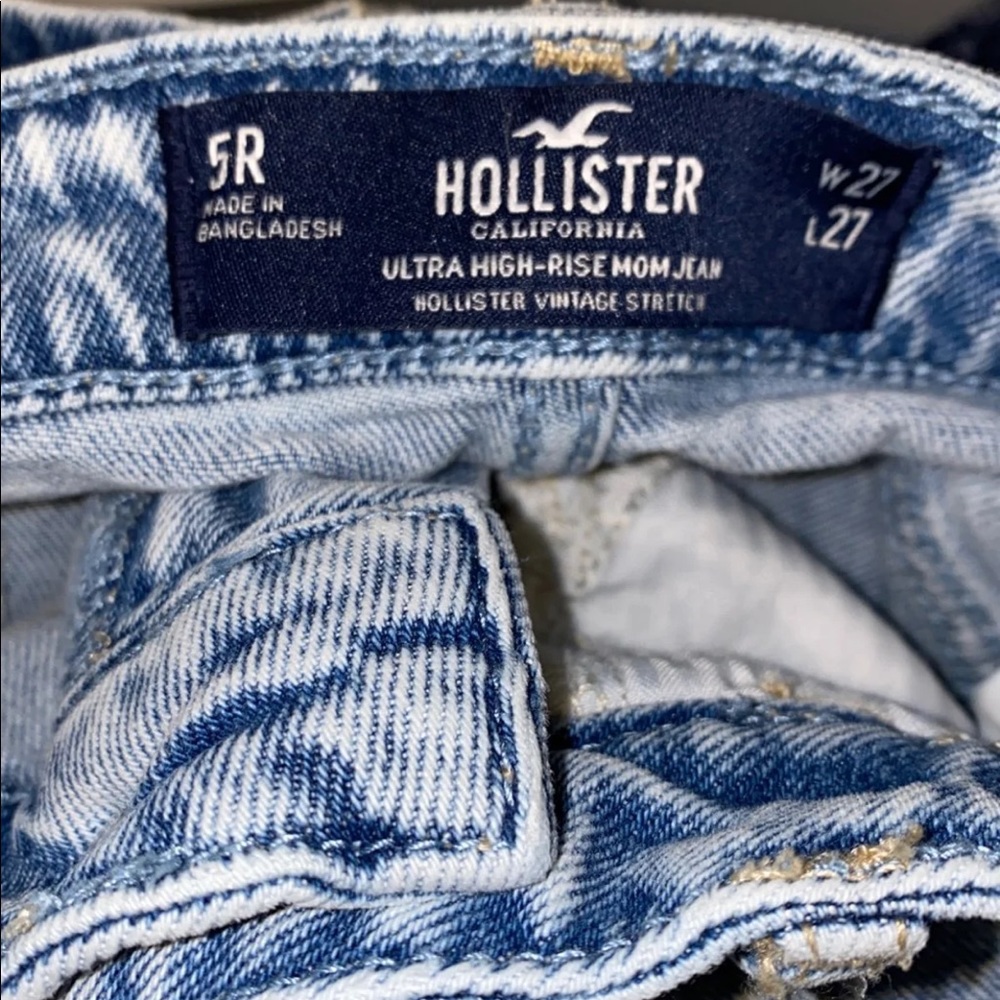 Ultra High Rise Mom Jeans